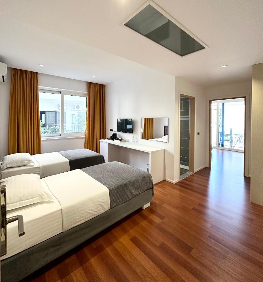 3B Suites Boutique Hotel Sarandë 외부 사진