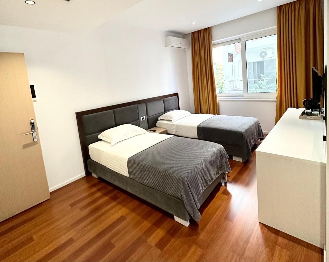 3B Suites Boutique Hotel Sarandë 외부 사진