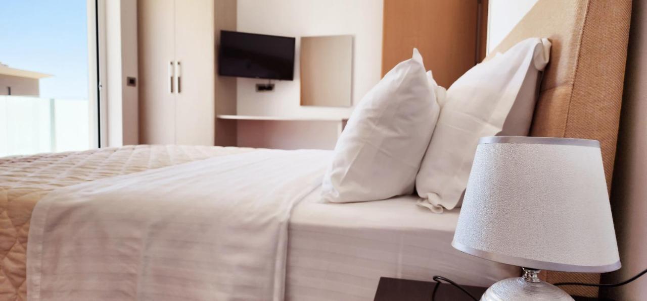 3B Suites Boutique Hotel Sarandë 외부 사진