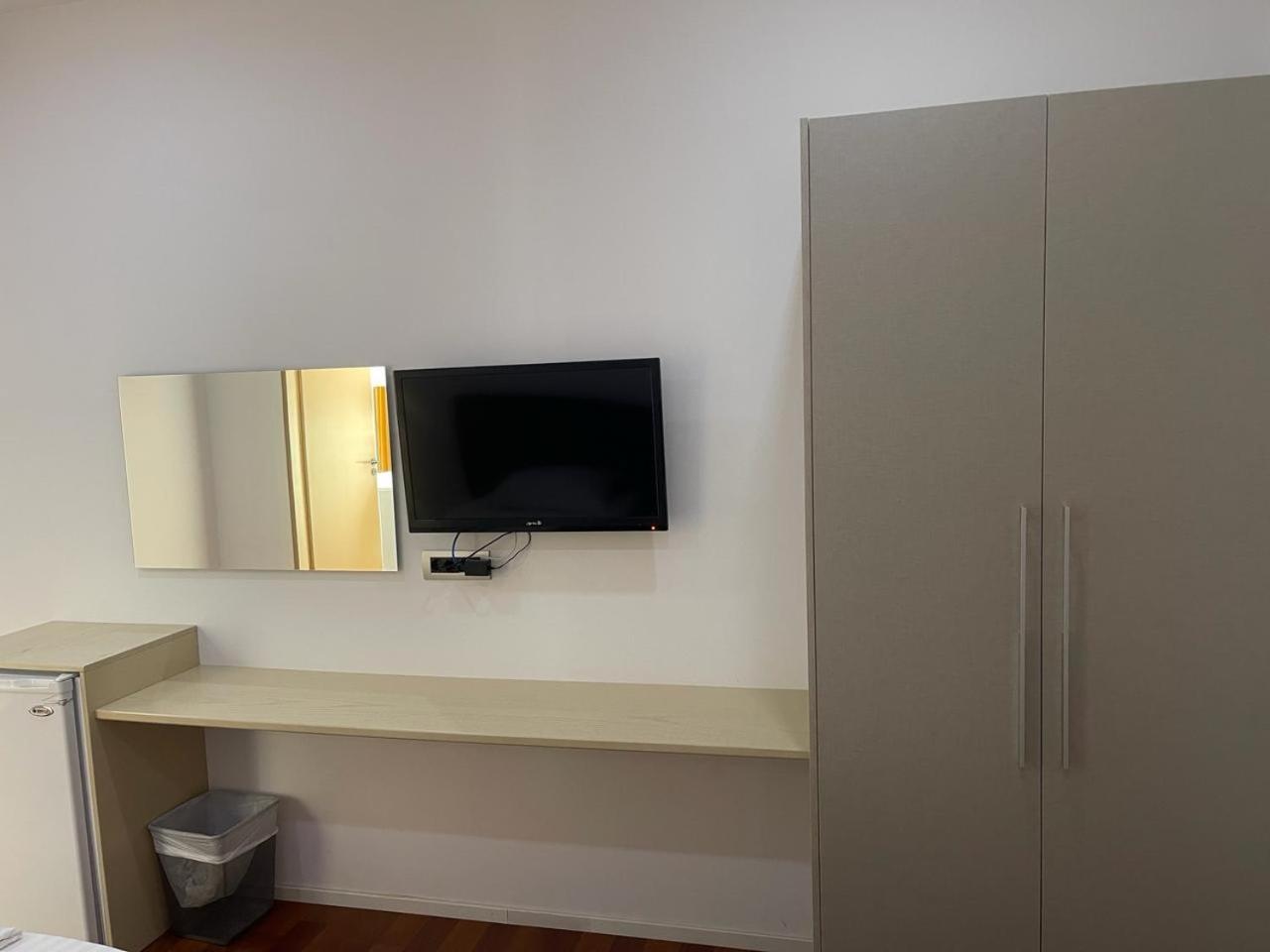 3B Suites Boutique Hotel Sarandë 외부 사진