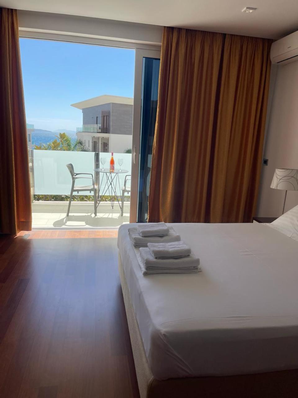 3B Suites Boutique Hotel Sarandë 외부 사진